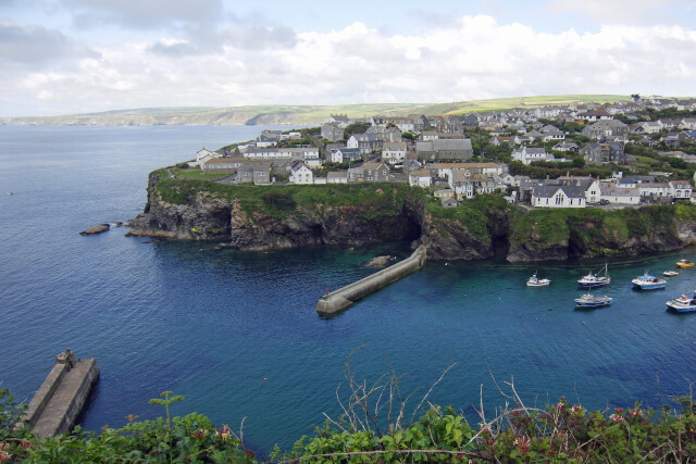port-isaac-harbour