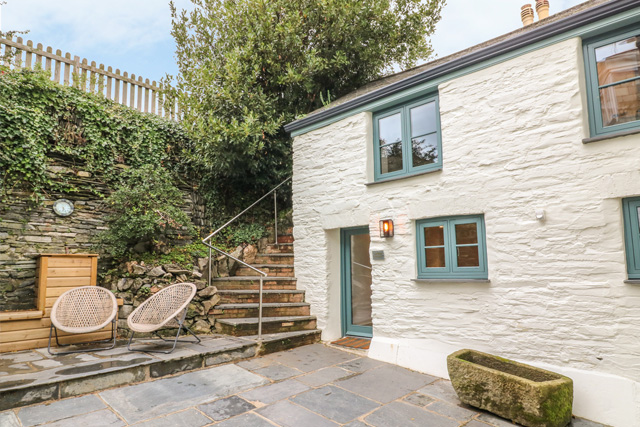 Outside view of Lantern Cottage, Falmouth