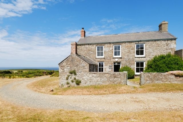 Bosistow Farmhouse, on the South West Coast Path